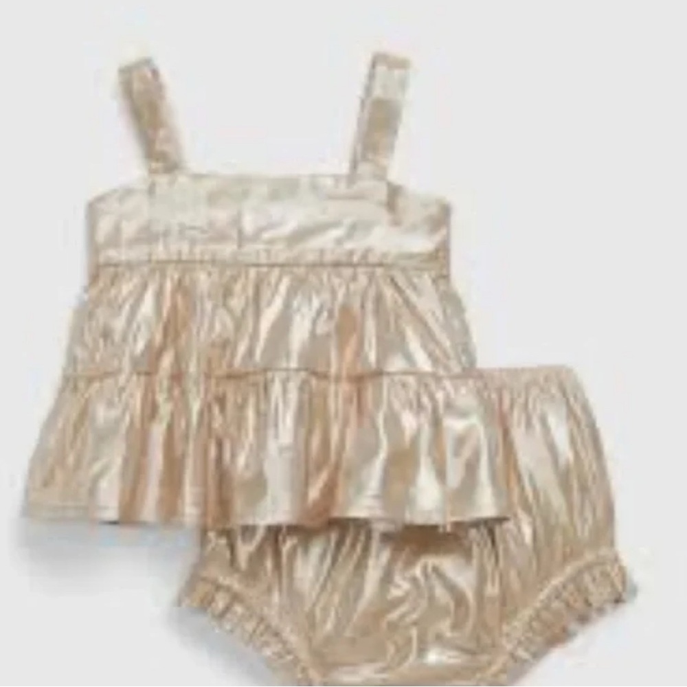 Baby GAP Gold Ruffled Kids Outfit